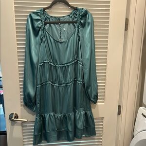 Boutique Elegant Teal Long Sleeve Dress